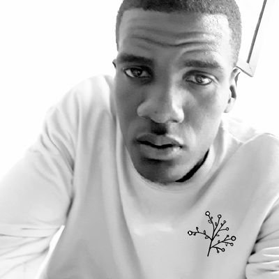 yesithrente's profile picture. 