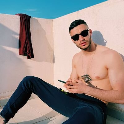 Diegonohales7's profile picture. Insta : Diego7nohales