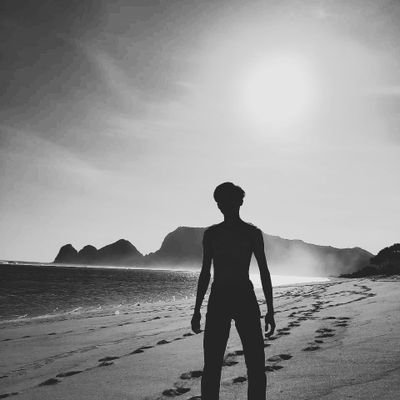 kowalskyyy666's profile picture. Buruh ketik 🐍
Fake Software Engineer 🔞