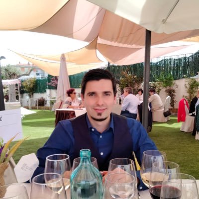 historia1994's profile picture. Profesor de Historia. Castellano en Madrid