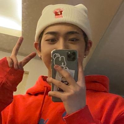 DI0RRENLE's profile picture. SHE!THEY — drea MOVED TO @kyornjn !!