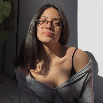 El Verano es lindo y calido Y Mi Vida es dulce como la Vainilla.