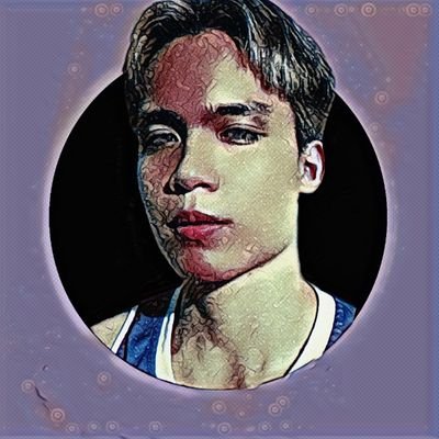 game streamer