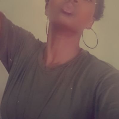 MarahProge's profile picture. addicted to camera😂