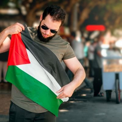 _AliDaoud's profile picture. ‏ونظل نشتاق لشعور قديم و لحظات نتمنى ان تعاد ألف مره ..!