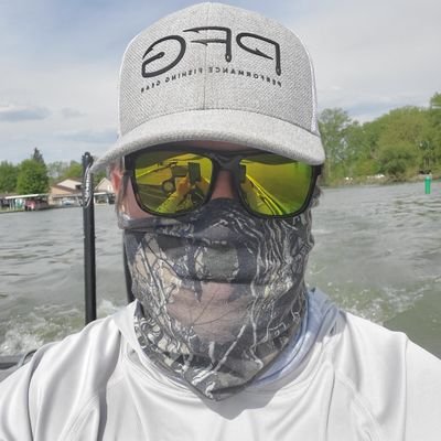 Max__Headroom__'s profile picture. I've been racking my brain with thoughts of peace and love.. how on earth did we get so fucked up?