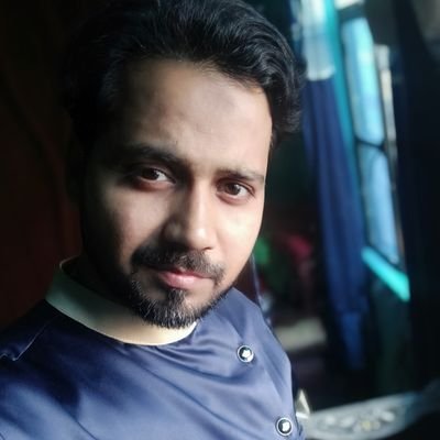 हकीकत कभी छुपती नहीं ,बनावट के उसूलों से ,
खुशबू कभी आती नहीं ,,,,,,,कागज के फूलों से,,,,