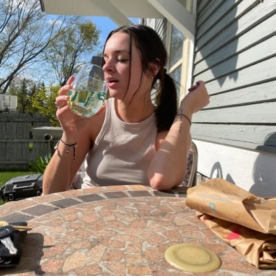 emmondi's profile picture. 