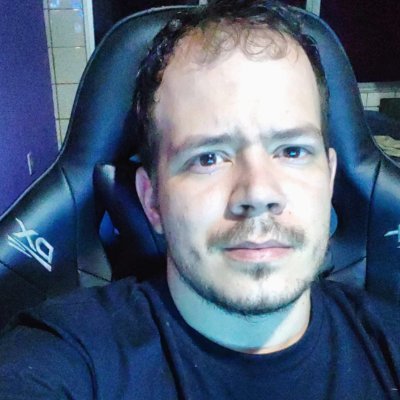 CaioTarrafa's profile picture. Meu twitter ia ser muito bom se eu fosse popular, tanta criatividade desperdiçada.