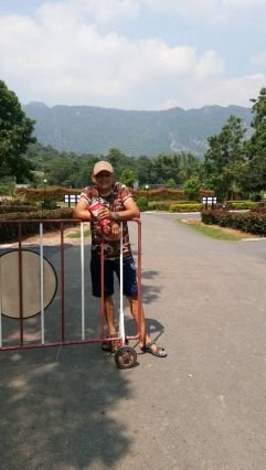 Tossporn17's profile picture. ร้องเพลง