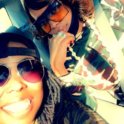 TheRealJ_HilL's profile picture. Business student with locs. Business owner with dreams. Store now open! 🙅🏾‍♀️