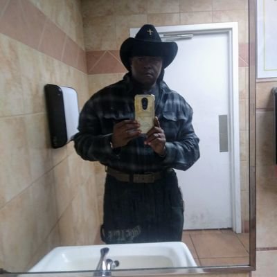 EdwardArmstead6's profile picture. 