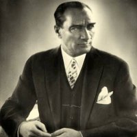 Ceren (@ceren40675675) Twitter profile photo