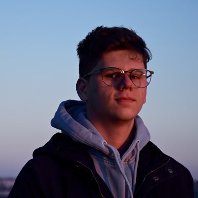 Romain_BJN's profile picture. lé bô mon chat 🐱 ⬆️