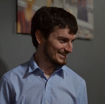 Periodista. Responsable de l'@ara_castells i xarxes a @radioestel. Abans a @cugatmedia, @btvesports i @esportsrac1. Culer, català i dels @borinots.