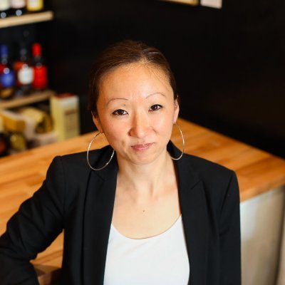 Entrepreneur, Philanthropist, Minimalist and Mum
Wines & Spirits Shop Owner in Paris / Caviste!
DESIGN THE LIFE YOU WANT.