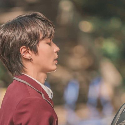 errorcode1990's profile picture. ผลผลิตที่ดีของโลกคือผมเอง