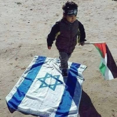 NainaNajwah's profile picture. Smile alwiz 🙂