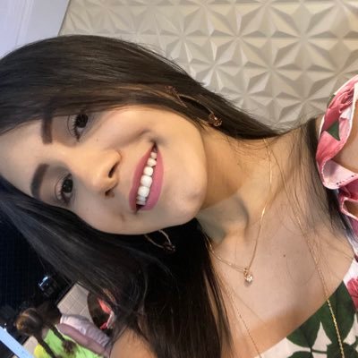 juju_mirelly's profile picture. sla