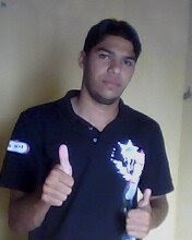Já foi o tempo que eu andava de Chevette, agora eu tô de caminhote
Aro 20, banco de couro, bem rebaixado, tá só o ouro
Com o som topado, lotado