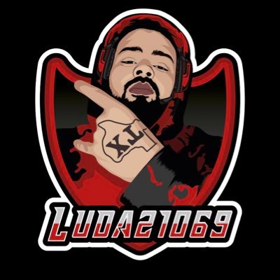 Big time gamer,love to joke and have fun And hoping to start streaming on twitch soon hit me up!!!