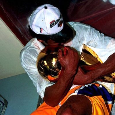 hurshyl's profile picture. 🦅