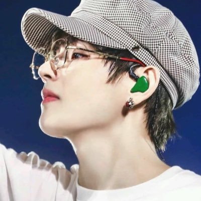 Ayarmy_11's profile picture. 18'' 김태형🐯