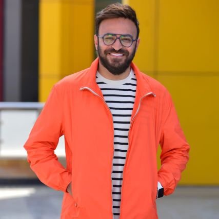 صباحك ومطرحك مع أحمد يونس من الحد للخميس من الساعة ٧ للساعة٩ صباحاً على الراديو٩٠٩٠،
وكلام معلمين كل خميس الساعة ١٢ص،أتوبيس السعادة كل جمعة ٤ ونص العصر
