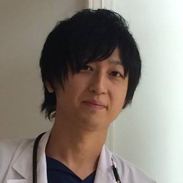 医師 認定NPO法人あおぞら理事。学生時代にカンボジアで小学校を建設し、「僕たちは世界を変えることができない。」は映画化。赤ちゃんを亡くした女性との出会いをきっかけにNPO法人あおぞらを設立し、カンボジア等で支援を開始。さらに世界に医療を届けるべく、エレコムのヘルスケア部長に就任し、新生児蘇生シミュレーターを各国に導入