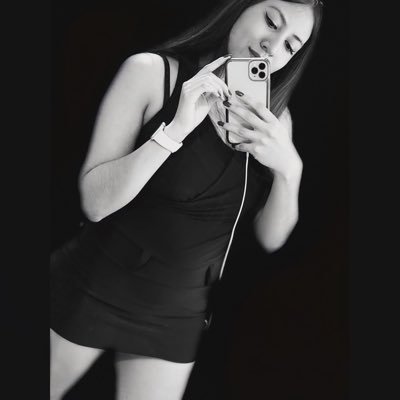 laurairanQR's profile picture. 