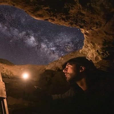 Apasionado de la fotografía  y el arte en general, psicólogo de profesión y vocación, filósofo por naturaleza, siempre ocupado absorbiendo experiencias