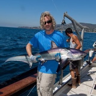 Sensory & Cognitive Biologist: human impacts on fish behavior. Research Assoc @big_fish_lab SCUBA. Photography. Seahawks. Hurricanes. Dad of Walter Kitty