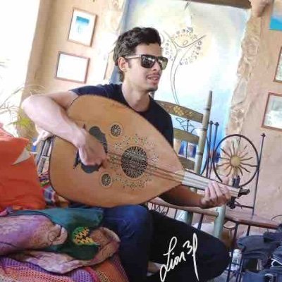 Venezuelan Oud Player - Guitarist - Music Producer
#RecordingArtist #Musician