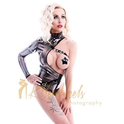 ⭐️ Ex Military- served 8 Years ⭐️ New Model ⭐️ Published Glamour Model 🇬🇧 & 🇺🇸 ⭐️ travels DM to Collaborate ✈️ travels.