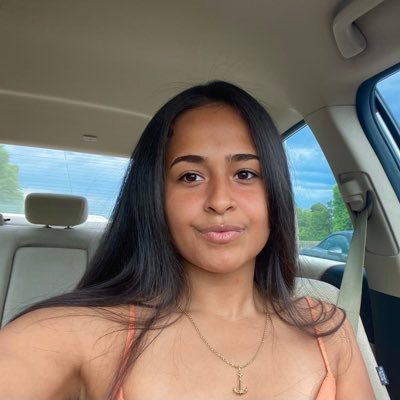 Mujer, no pierdas tu esencia | UNCC | ig: pkristell__ | 1908.