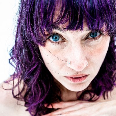 Poet, artist and educator. Leads with compassion. Creates moments of intimacy and collaborative magic. She/her.