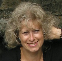 suespanswick's profile picture. 