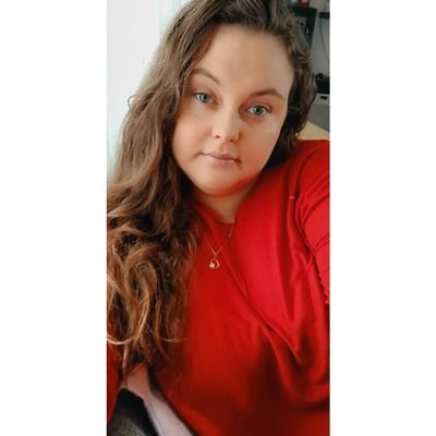 hedwii's profile picture. Don't live down to expectations.  Go out there and do something remarkable!