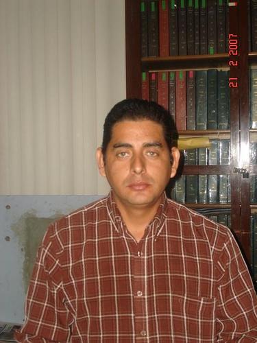 soy periodista, un hombre libre y de buenas costumbres,