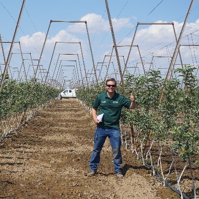 UC Riverside 
Plant Pathology Graduate Student 
Researching Black Soldier Fly frass and associated chitin as biofertilizer and biostimulant against viruses