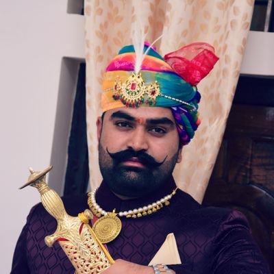 🌸क्षात्र धर्म की जय🌸
⚜️क्षतात त्राय ते इति क्षत्रिय⚜️