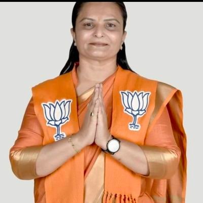 (ADVOCATE AND NOTARY)
EX L.R.(G.B)
PRESENT- shree samast brahmsamaj mahila pankh Gandhinagar jilla..
EX PRESIDENT- bjp mahila morcha Gandhinagar jilla..
E.X-AGP