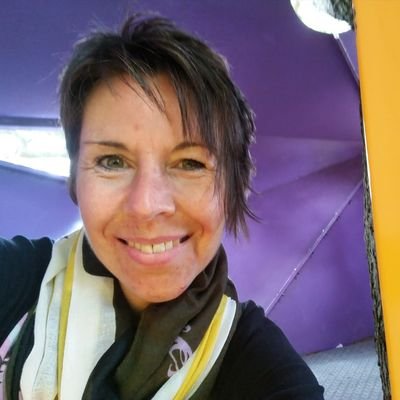 AMaassluis's profile picture. Annette Maassluis twittert over onze mooie stad, wat er gebeurt, hoe samenwerken versterkt, werelden verbindt. Iedereen telt mee! #taal #welzijn #leren