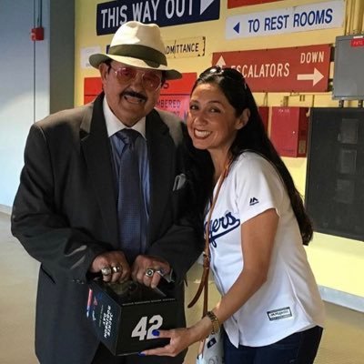 evemc3pittiemom's profile picture. Dodger Girl, Pittie Mom, Family ❤️, Peace & Love, vegan 🌱