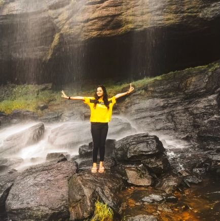 Sreelek96497327's profile picture. Live your Life with full of lives in it🌸🦋