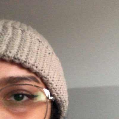 qomktw's profile picture. Med ✨ UN. Love.