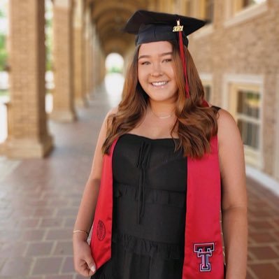 AliyaTopek's profile picture. 