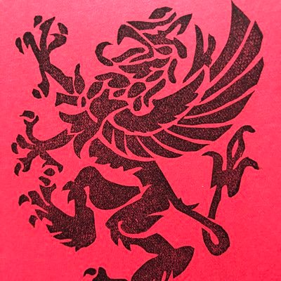 2人の息子がおります。マーチングが好きです。ナレーションさせてもらったり、司会もたまにさせてもらっております。