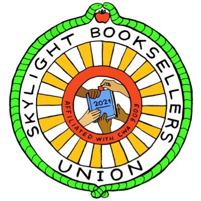 📚 representing the booksellers of @skylightbooks, est. 2021, affiliated with @cwaunion 🌹🥖