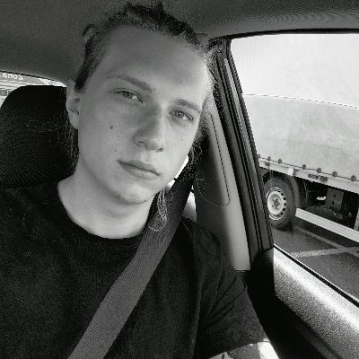 mateskrejsa's profile picture. Nesnáším komunisty.
#pravicak
I stand with Izrael 🇮🇱